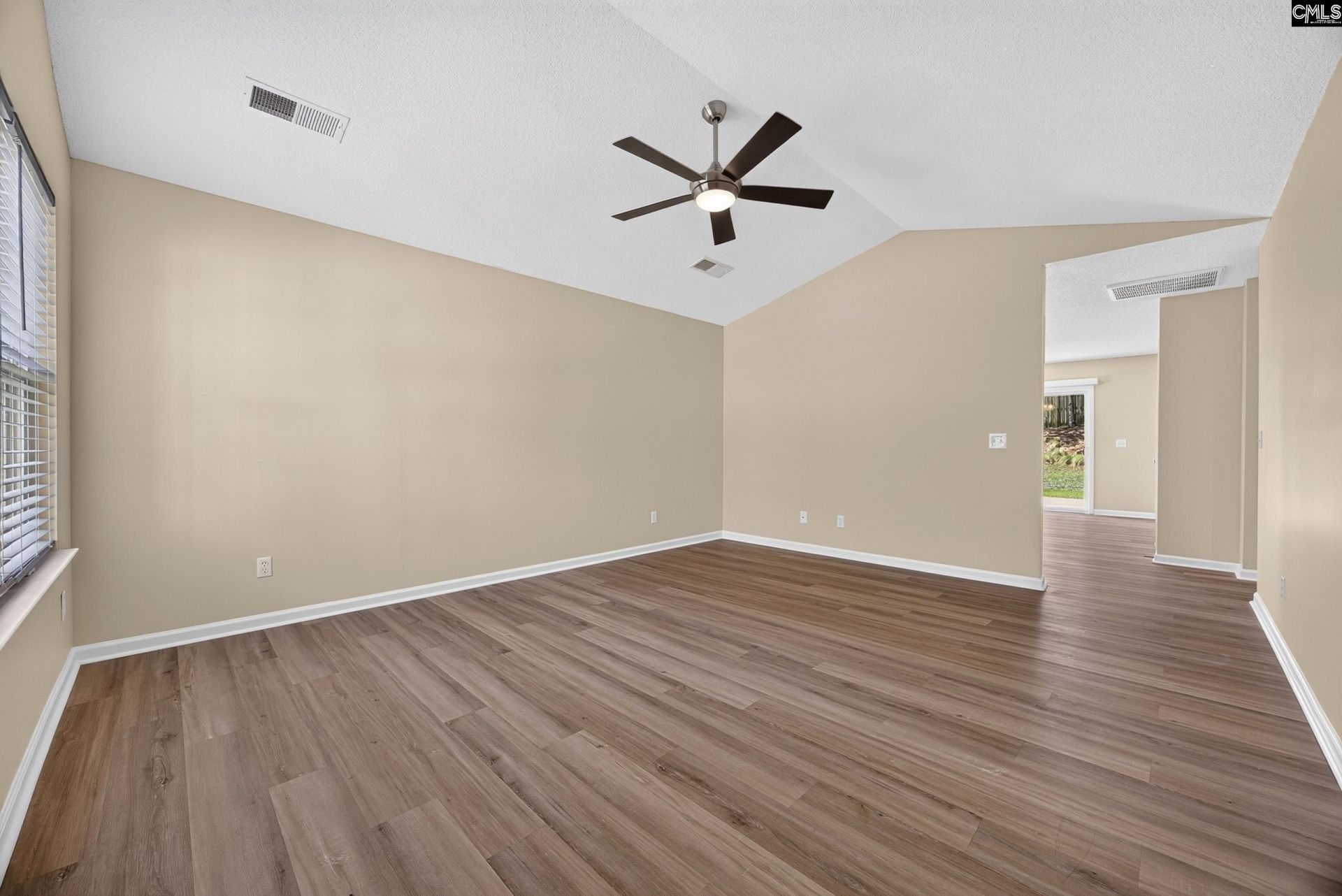 171 Arthurdale  Photo 5