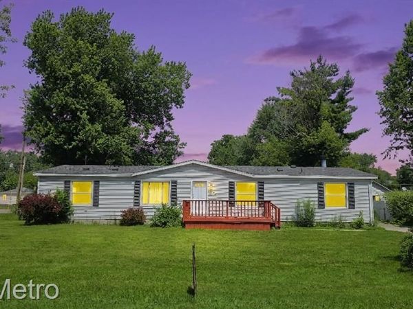 3520 Hogarth Avenue, Flint Twp, MI 48532