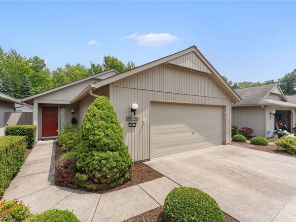 12647 Ionia Court , Strongsville, OH 44149