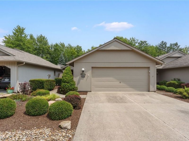 12647 Ionia Court, Strongsville, OH 44149 Photo 2
