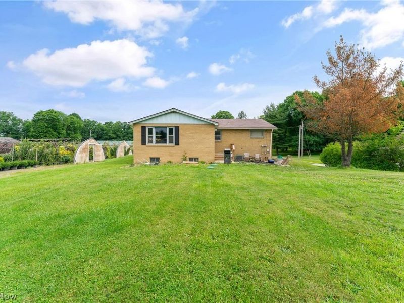 2451 E Western Reserve Road, Poland, OH 44514 Photo 4
