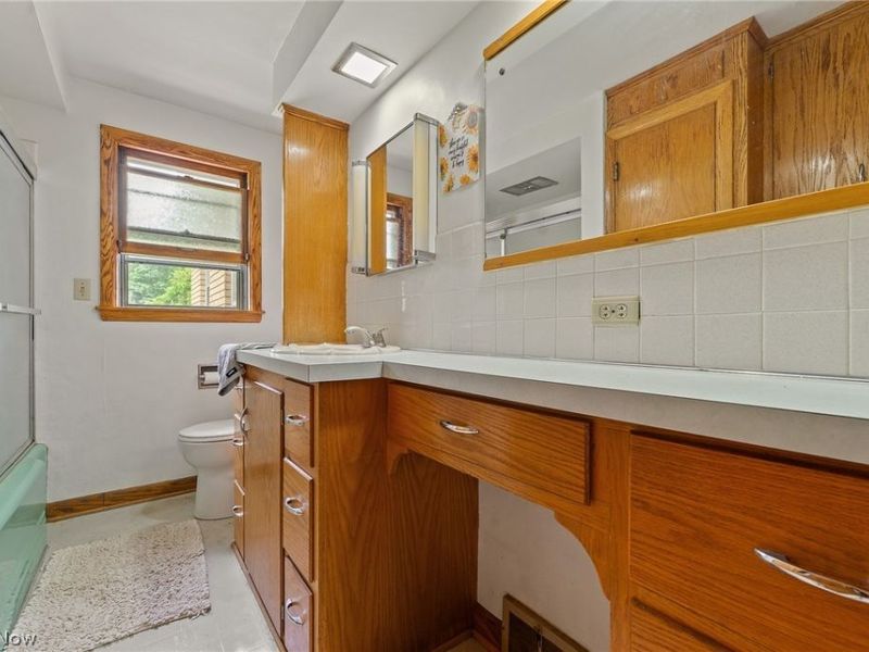 2451 E Western Reserve Road, Poland, OH 44514 Photo 9
