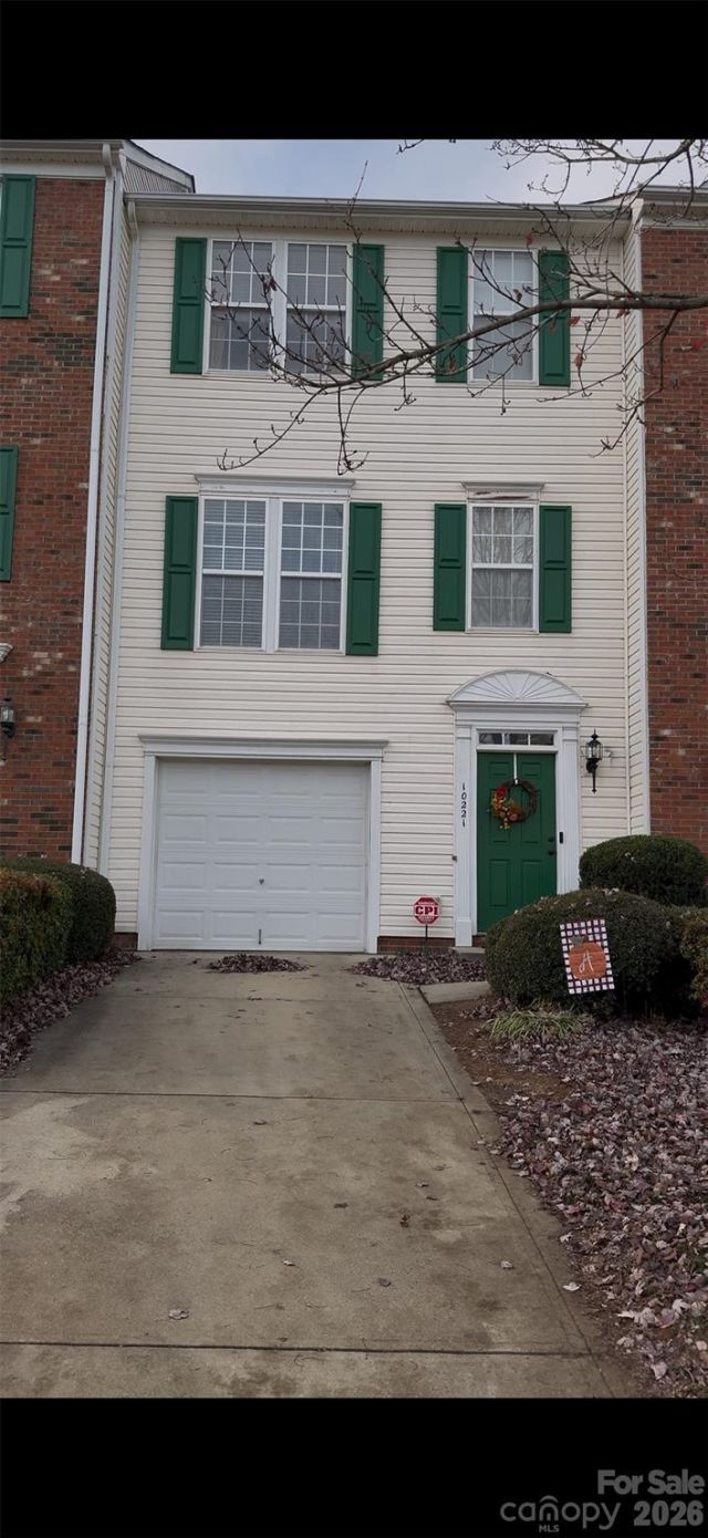 10221 Garrett Grigg Road , Charlotte, NC 28262 Main Photo