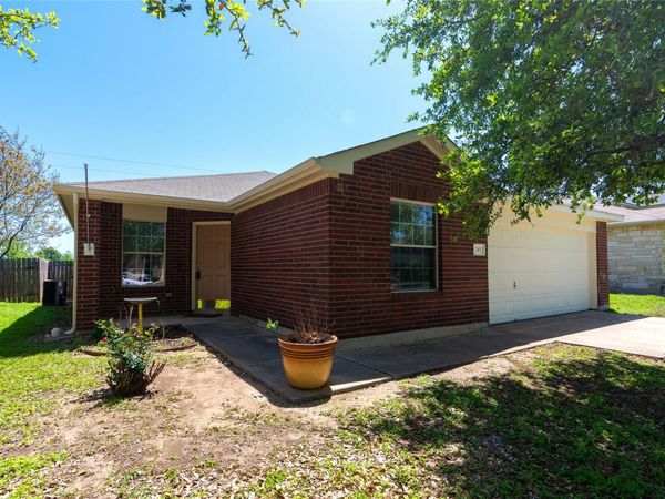245 Shale DR, Jarrell, TX 76537