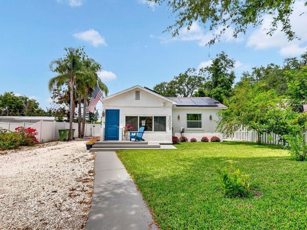 2009 1ST AVENUE E, Unit B, BRADENTON, FL 34208