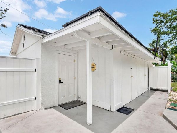 2009 1ST AVENUE E, Unit B, BRADENTON, FL 34208