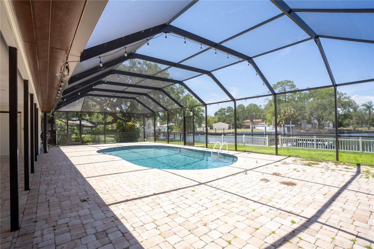 5119 Venetian Boulevard Ne, Saint Petersburg, FL 33703 Photo