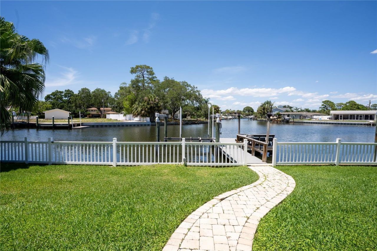 5119 Venetian Boulevard Ne, Saint Petersburg, FL 33703 Photo