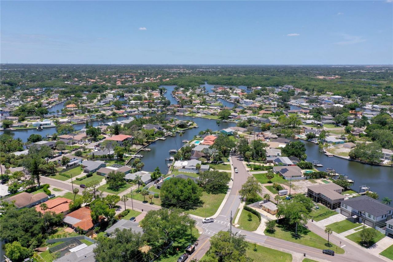 5119 Venetian Boulevard Ne, Saint Petersburg, FL 33703 Photo