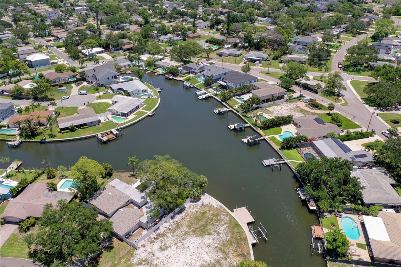 5119 Venetian Boulevard Ne, Saint Petersburg, FL 33703 Photo