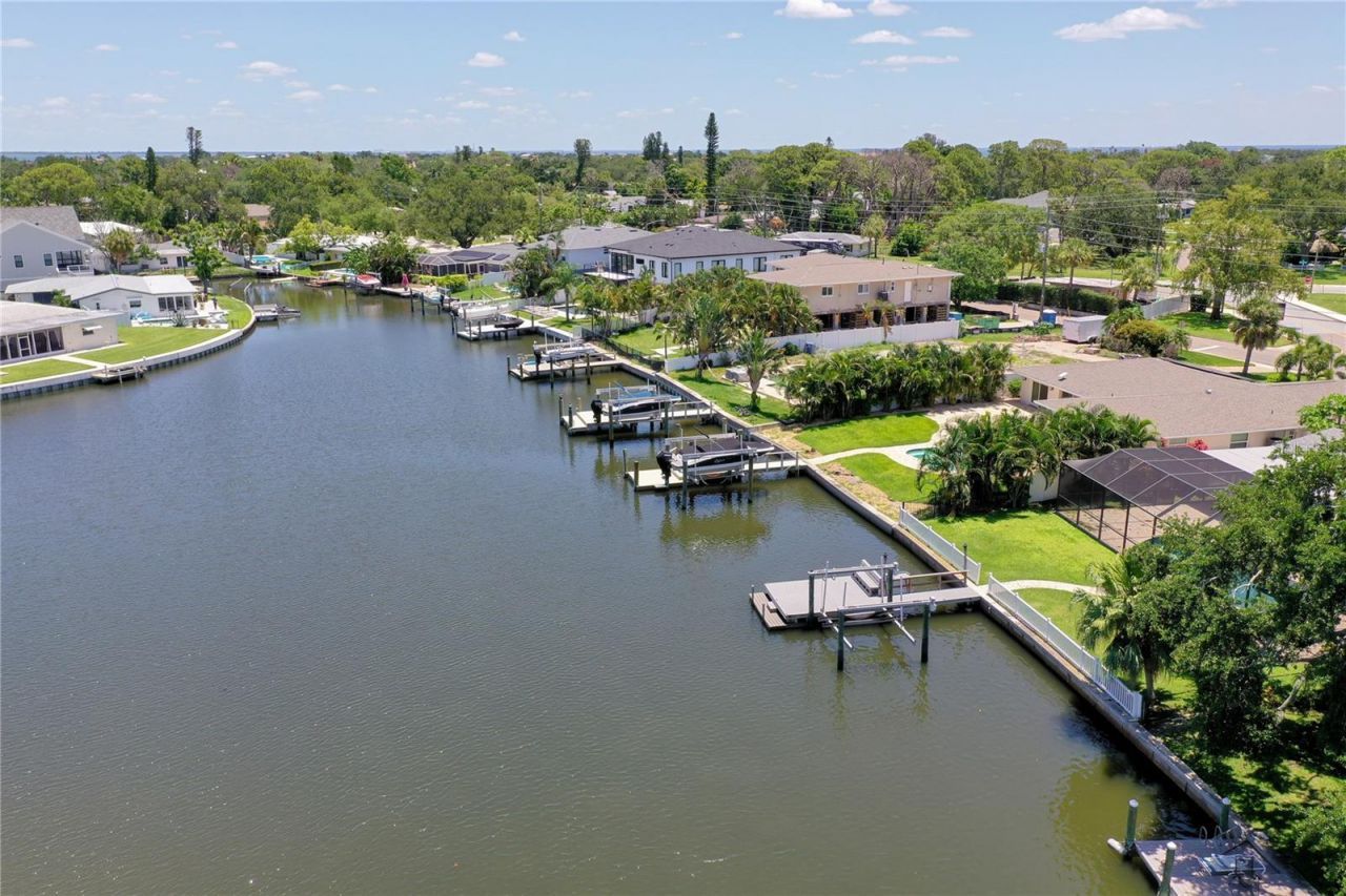 5119 Venetian Boulevard Ne, Saint Petersburg, FL 33703 Photo