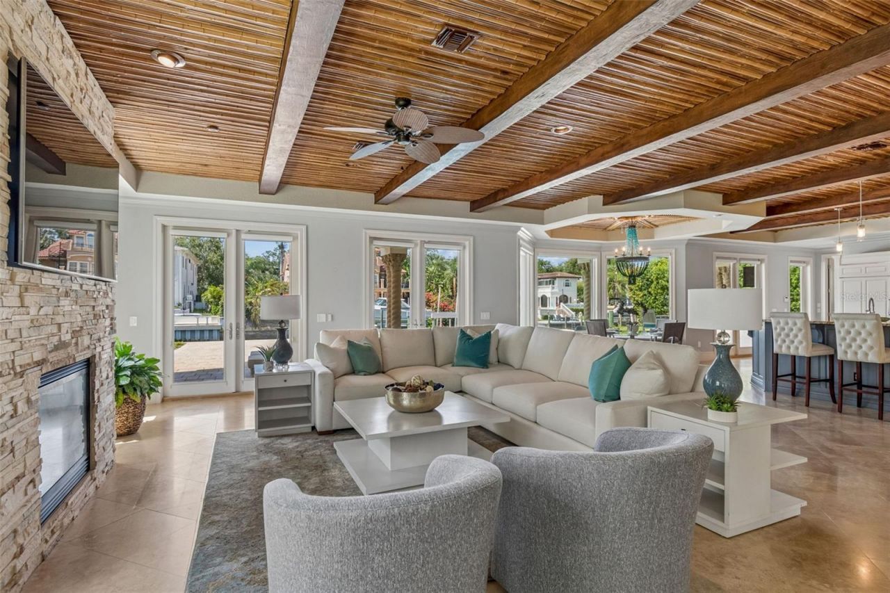 4927 Lyford Cay Road, Tampa, FL 33629 Photo