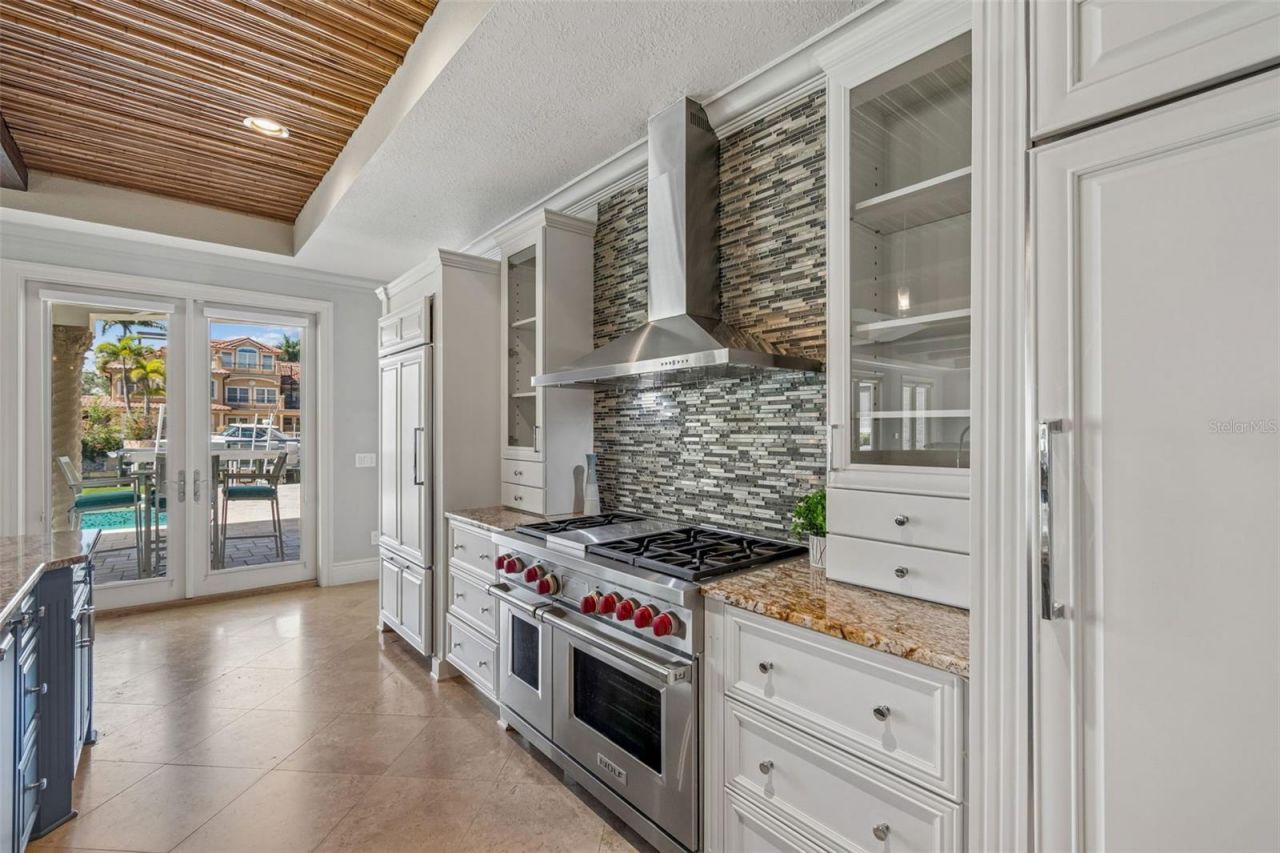 4927 Lyford Cay Road, Tampa, FL 33629 Photo