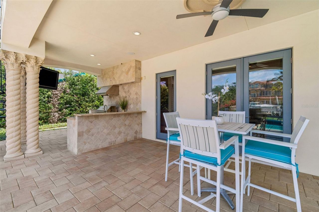 4927 Lyford Cay Road, Tampa, FL 33629 Photo