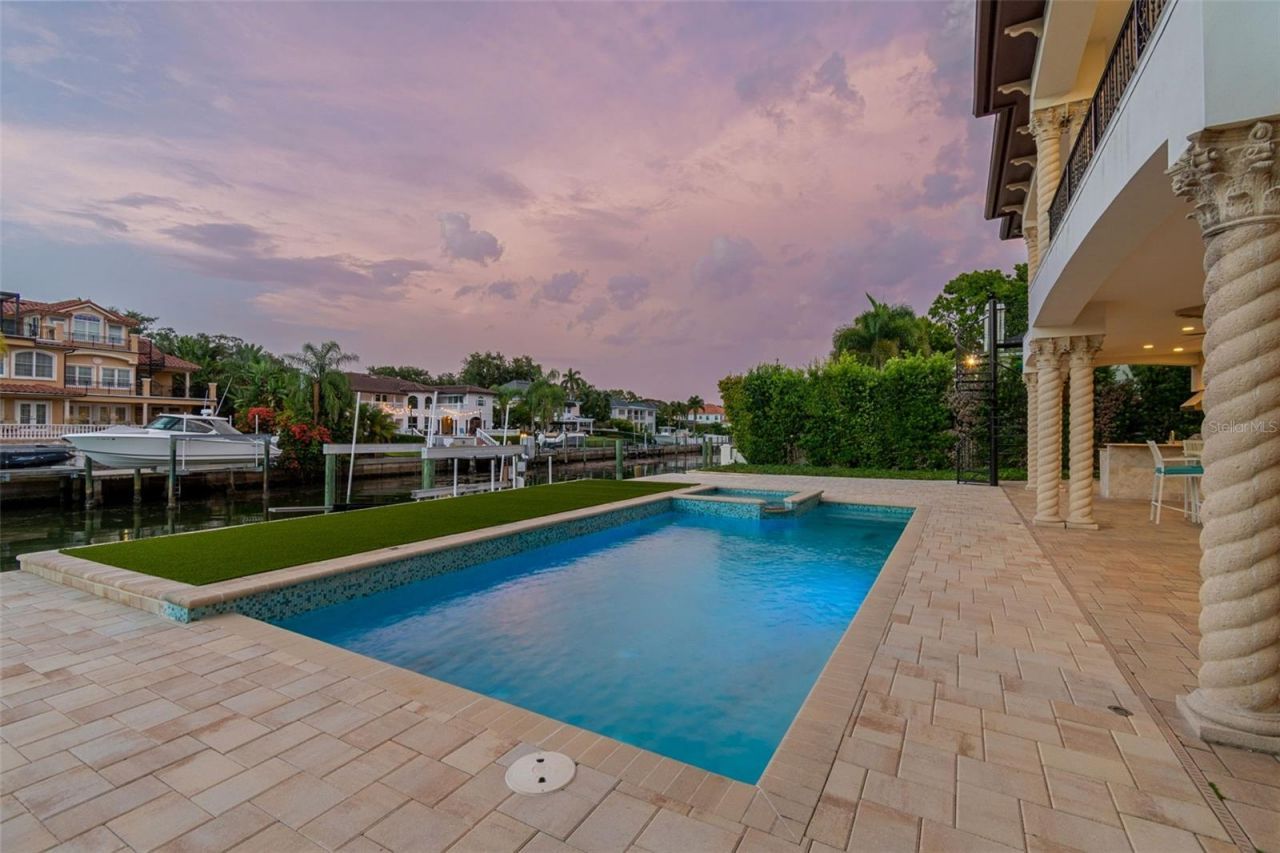 4927 Lyford Cay Road, Tampa, FL 33629 Photo