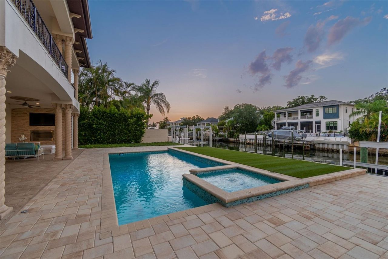 4927 Lyford Cay Road, Tampa, FL 33629 Photo