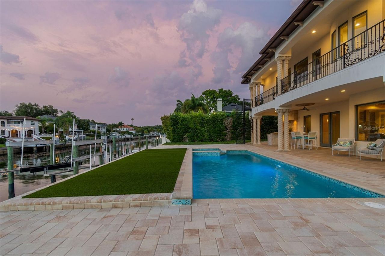 4927 Lyford Cay Road, Tampa, FL 33629 Photo