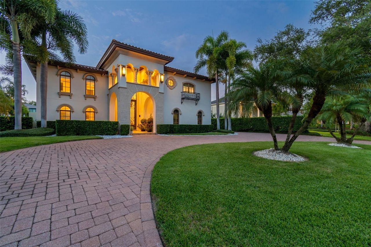 4927 Lyford Cay Road, Tampa, FL 33629 Photo