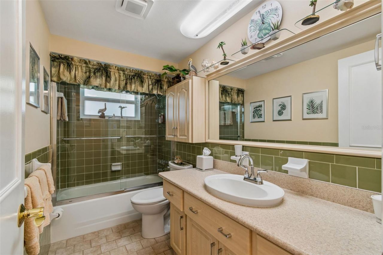 5843 Appletree Road, Holiday, FL 34690 Photo