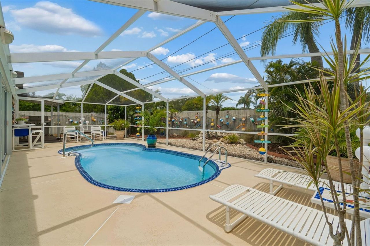 5843 Appletree Road, Holiday, FL 34690 Photo
