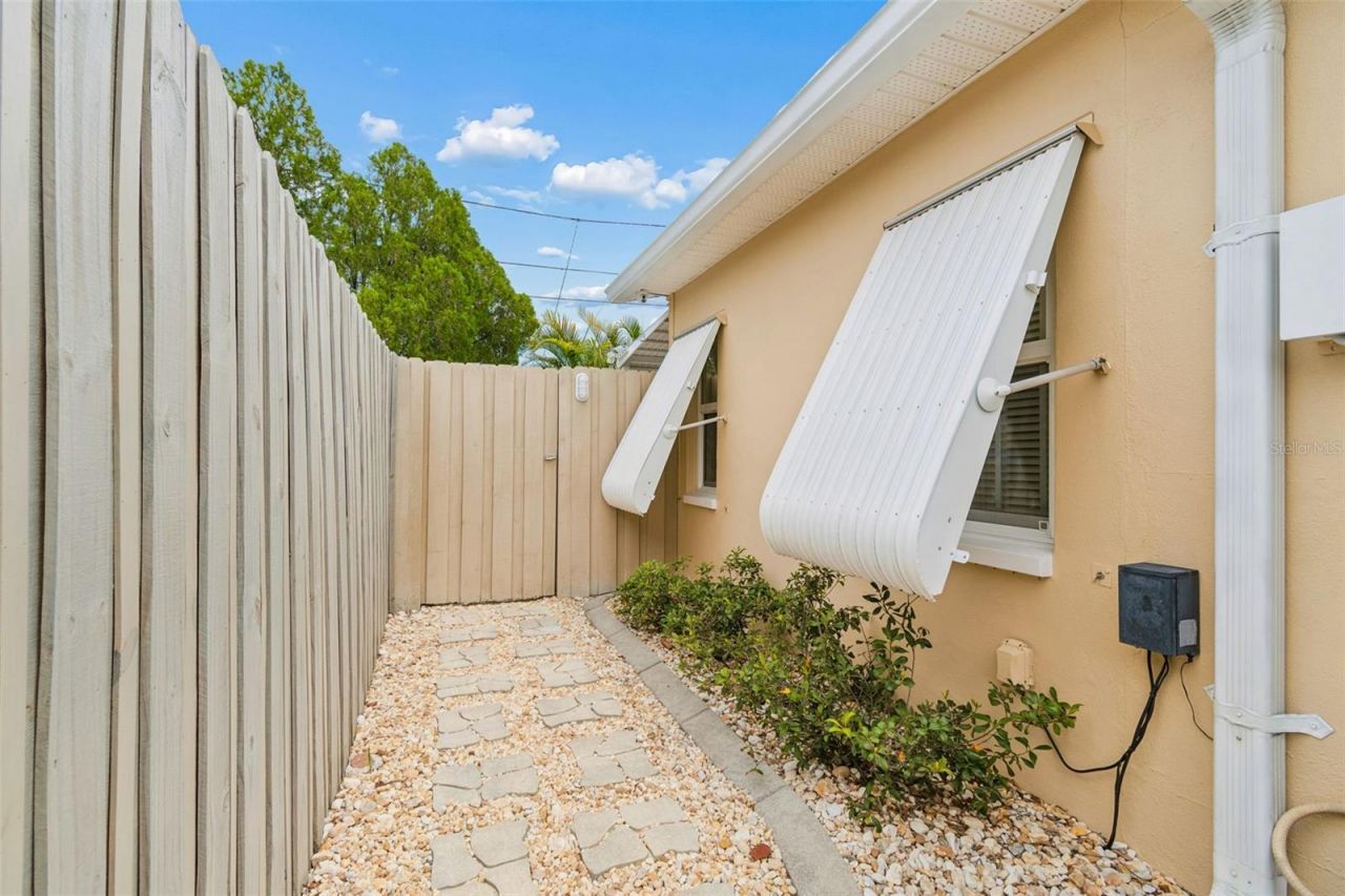5843 Appletree Road, Holiday, FL 34690 Photo