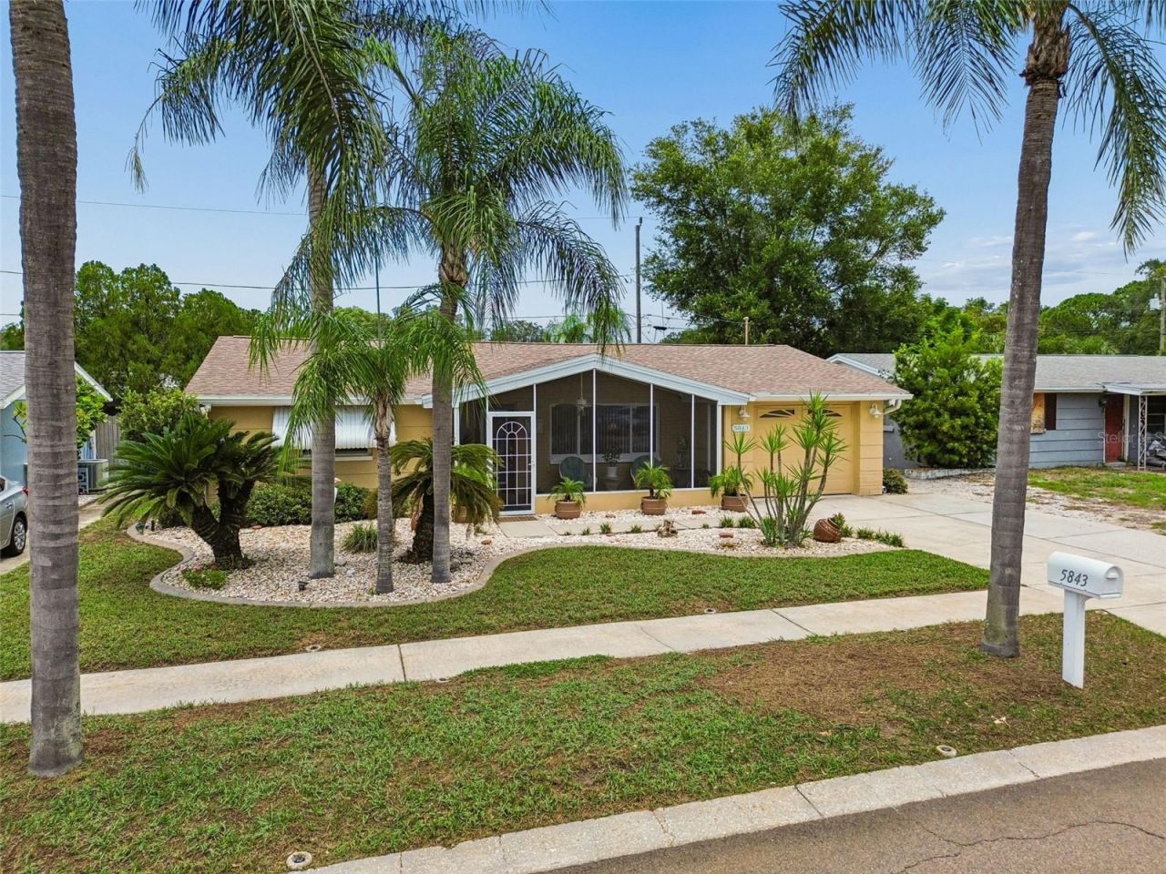 5843 Appletree Road, Holiday, FL 34690 Photo