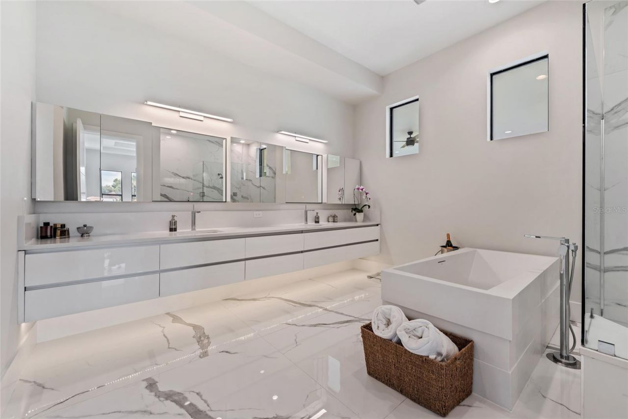 6159 Harbour Town Court, Orlando, FL 32819 Photo