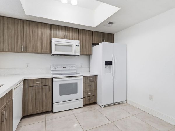 785 SW 148th Avenue, Unit 1402, Sunrise, FL 33325