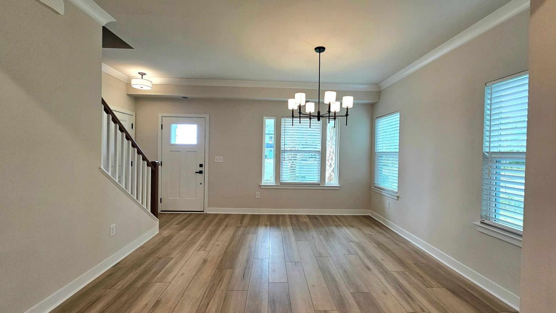 8802 Reya Rd  Photo 14