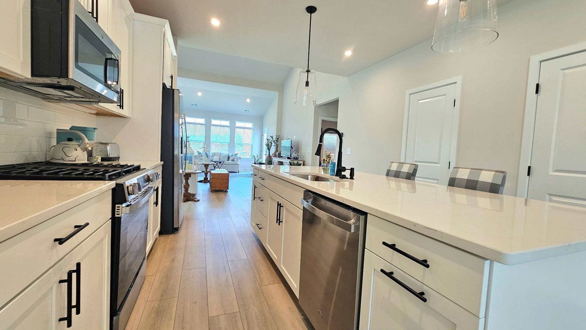 8802 Reya Rd  Photo 18