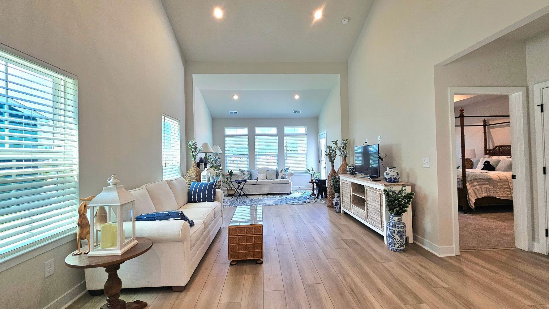 8802 Reya Rd  Photo 24