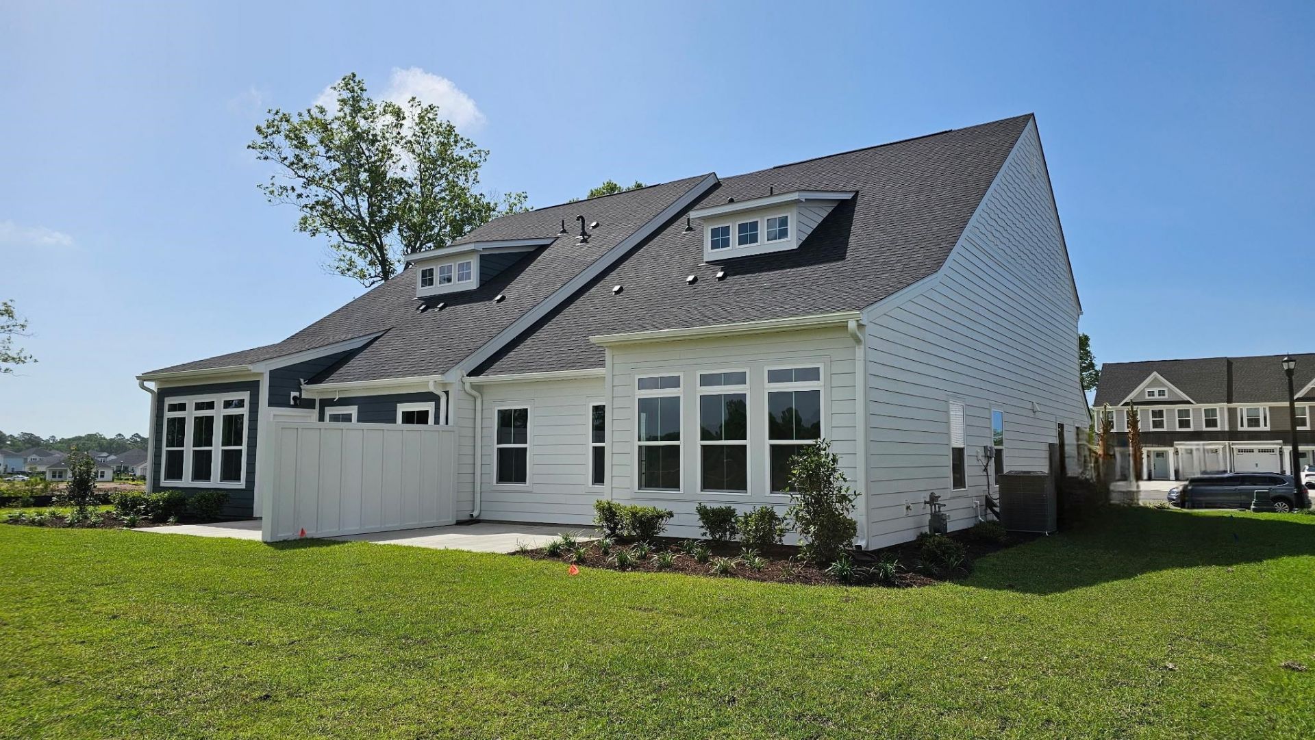 8802 Reya Rd  Photo 5