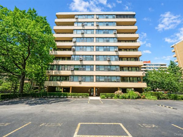 162-31 9th Avenue, Unit 7D, Whitestone, NY 11357