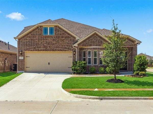 1204 Sumner Street, Aubrey, TX 76227