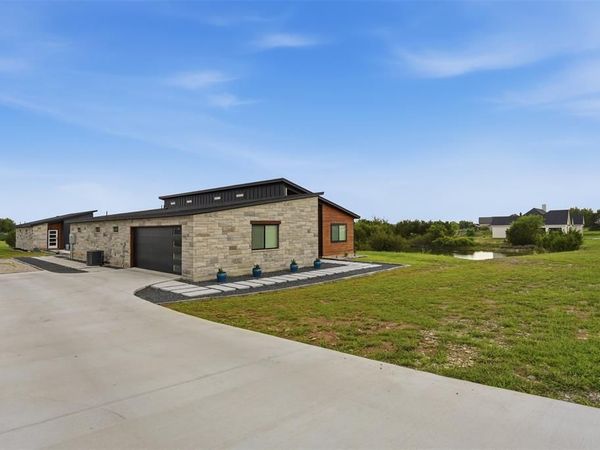 238 Martin Drive , Granbury, TX 76049