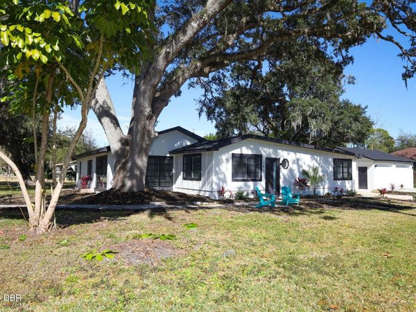 341 Hammond Street, New Smyrna Beach, FL 32168