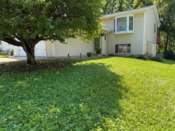 3814 Strathmore Lane SE, Rochester, MN 55904