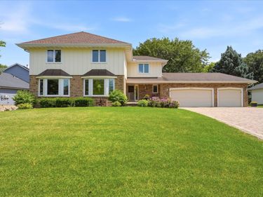 16015 46th Avenue N, Plymouth, MN 55446