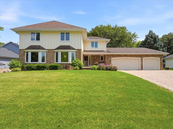 16015 46th Avenue N, Plymouth, MN 55446