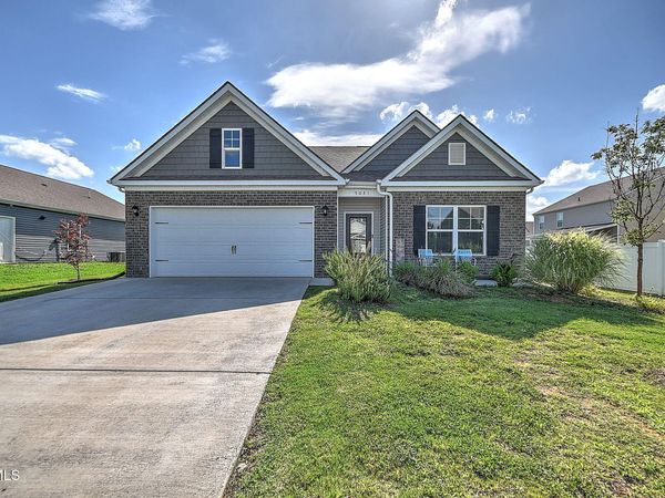 5031 Wildlife Circle, Piney Flats, TN 37686
