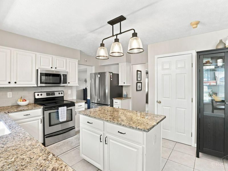 8843 Steeplechase Way, West Chester, OH 45069 Photo 13