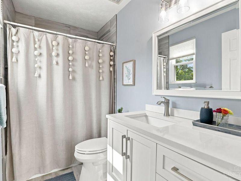 8843 Steeplechase Way, West Chester, OH 45069 Photo 24
