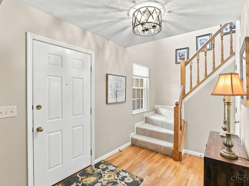 8843 Steeplechase Way, West Chester, OH 45069 Photo 4