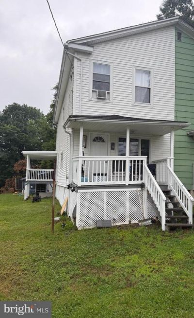 106 S MAIN STREET , MARY D, PA 17952