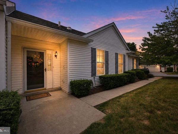 2105 WHITE FOX WAY, GLEN MILLS, PA 19342