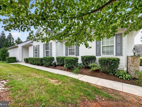 2105 WHITE FOX WAY, GLEN MILLS, PA 19342