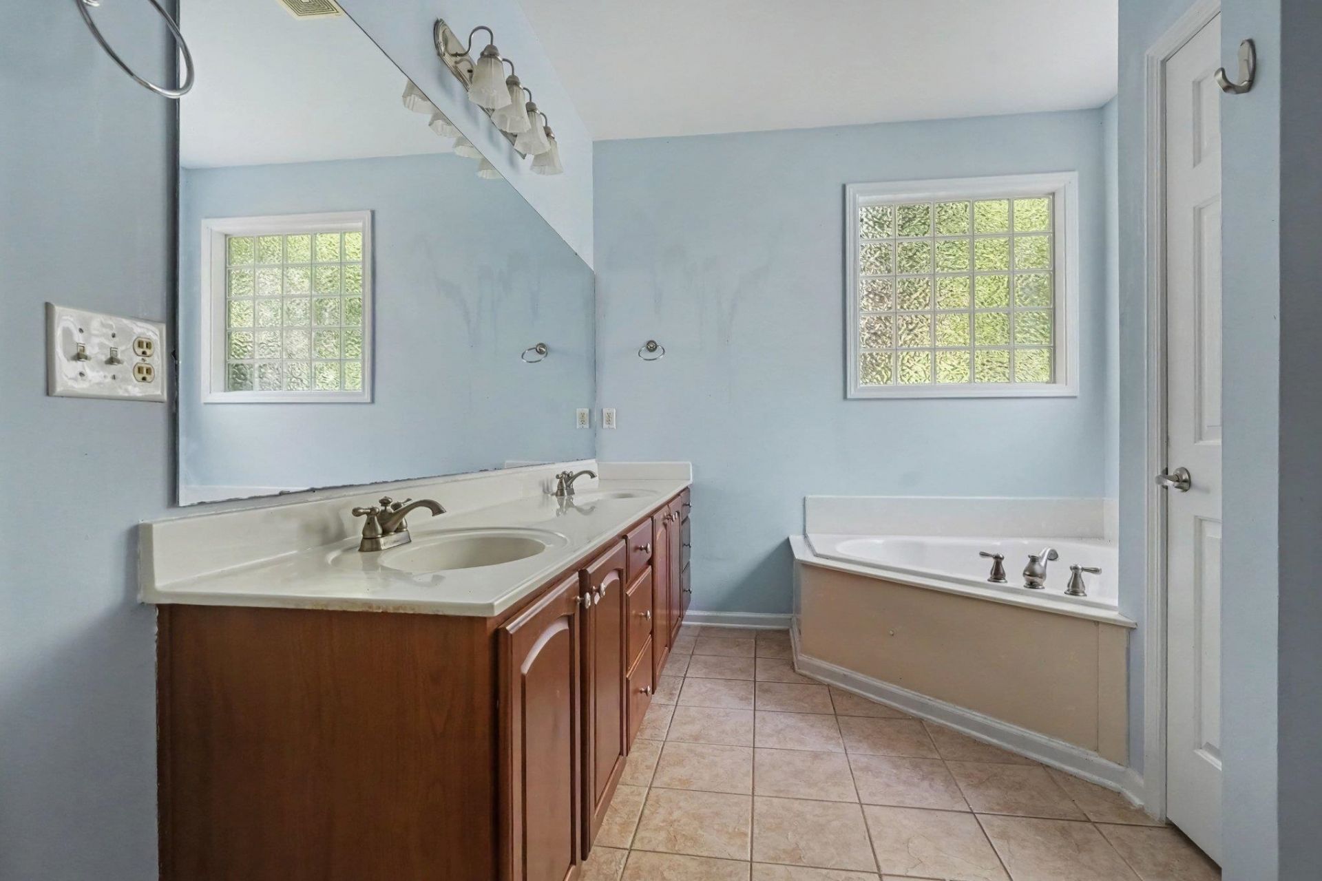 161 Abcaw Blvd. Photo 14