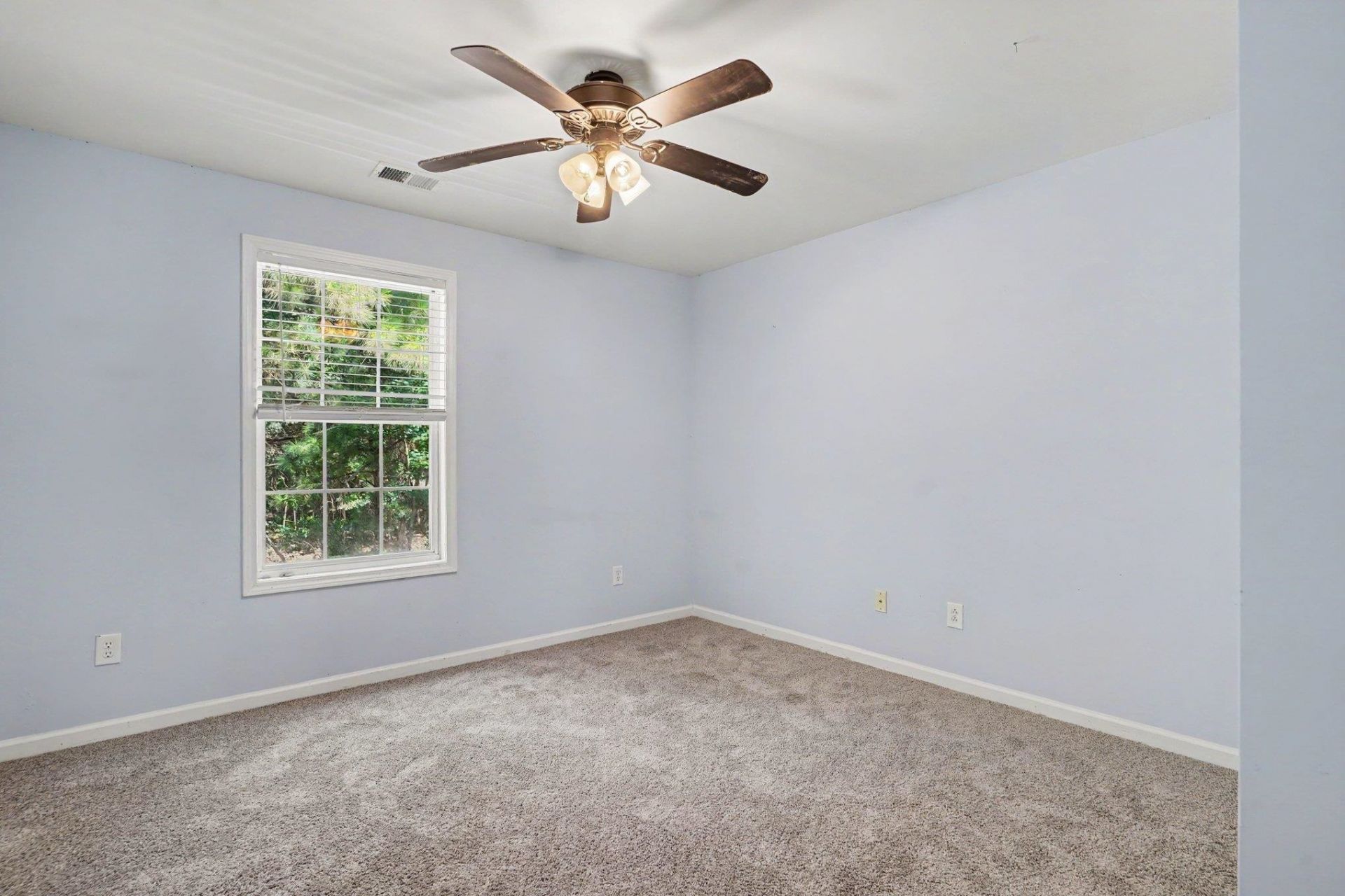 161 Abcaw Blvd. Photo 26