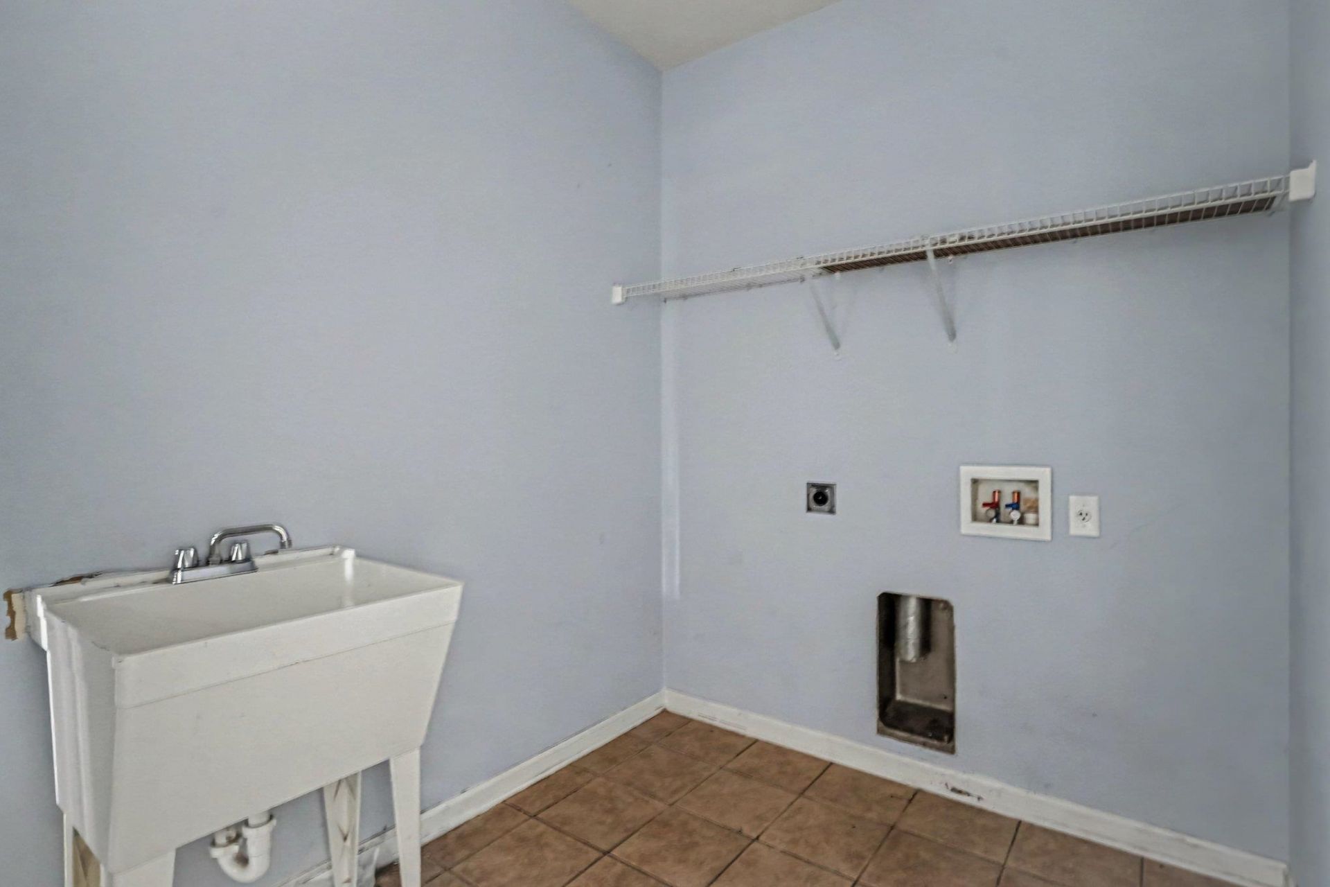 161 Abcaw Blvd. Photo 30