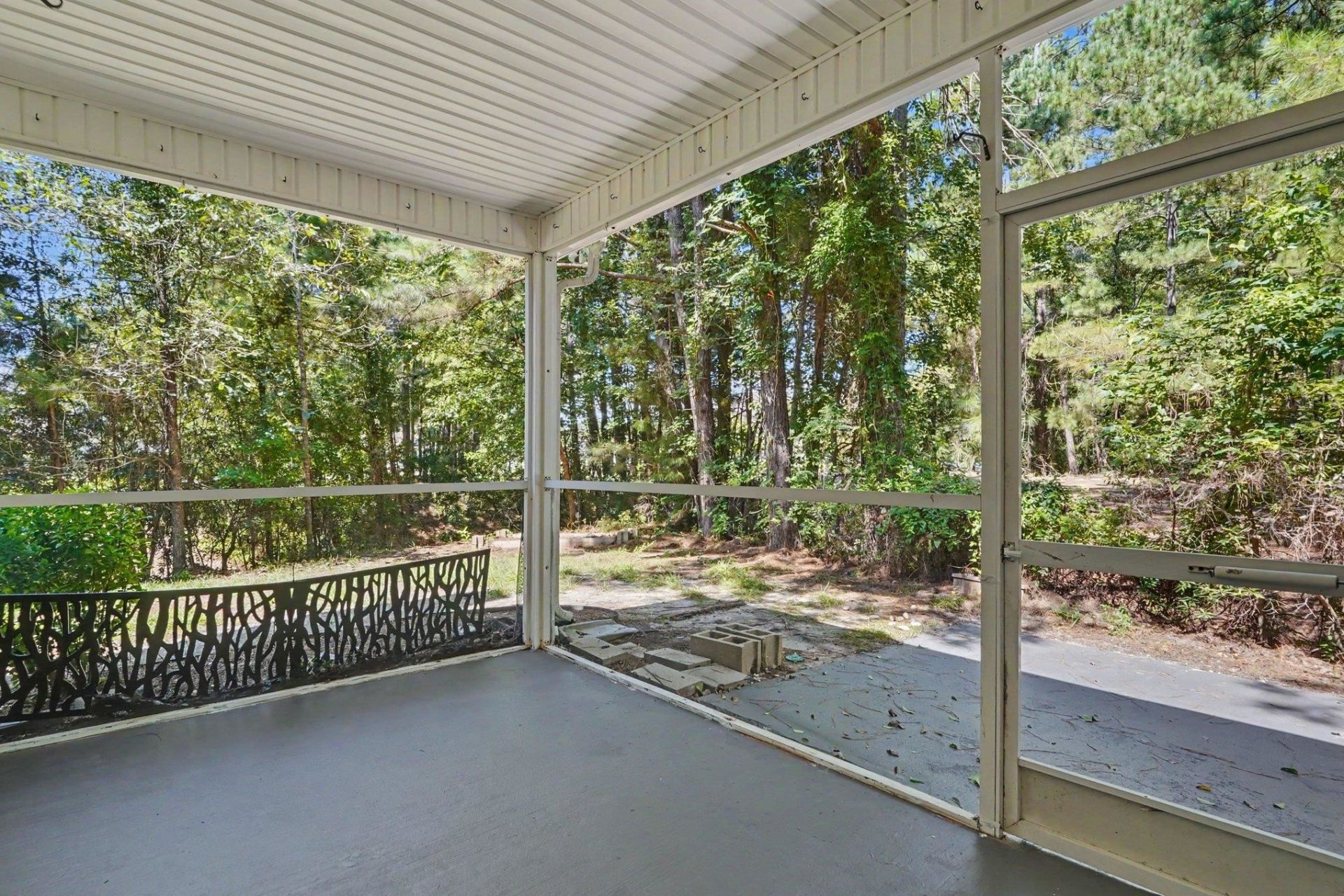 161 Abcaw Blvd. Photo 38
